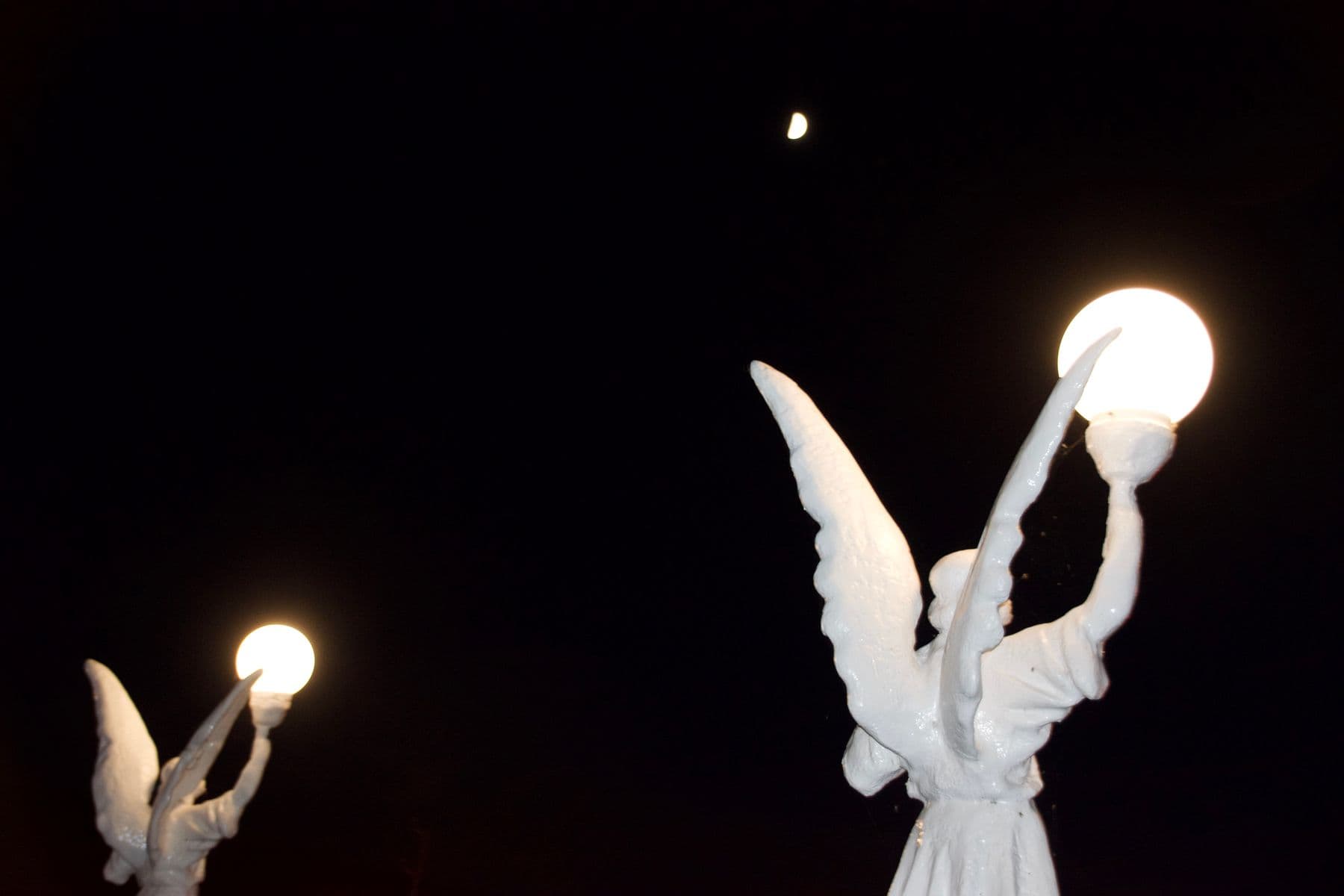 La luna, Robert Perrault, 2022